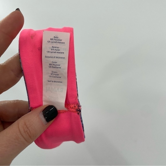 Ivivva by‎ Lululemon Reversible headband in Pink and Purple - Picture 4 of 6
